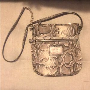Crossbody purse